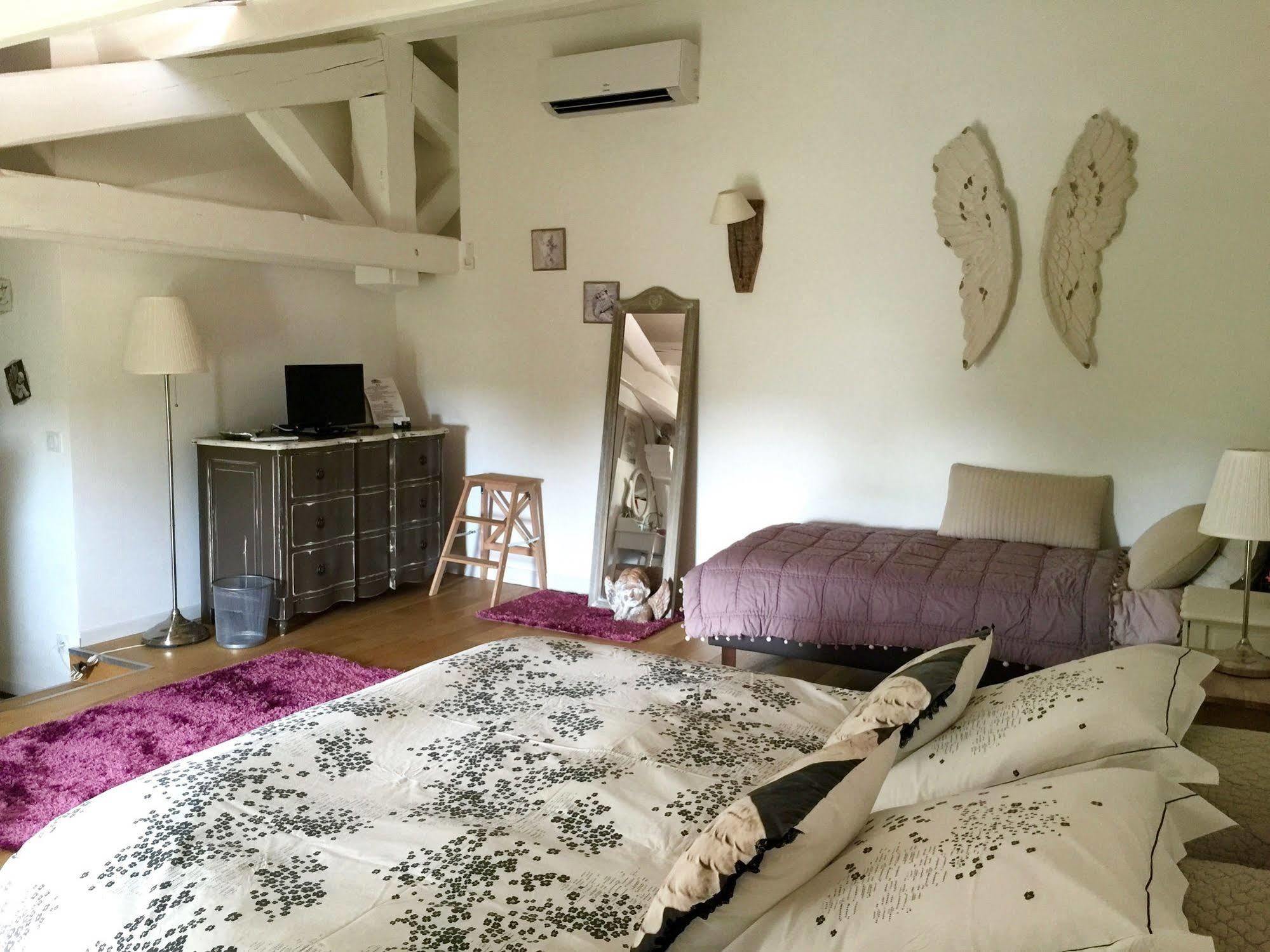 Clos De La Colombe Pouzols Bagian luar foto